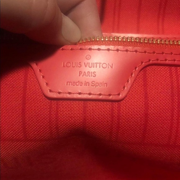 Limited Edition Totom Neo Neverall and pouch. - Picture 3 of 12